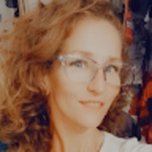 Meet your Posher, Cortney